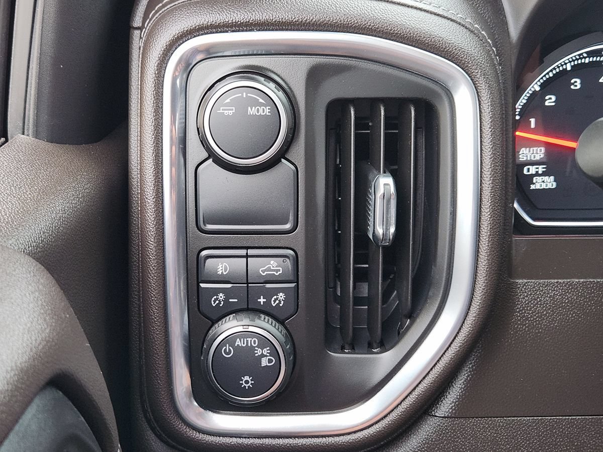 Used 2020 Chevrolet Silverado 1500 RST w/ Texas Edition RWD image 41