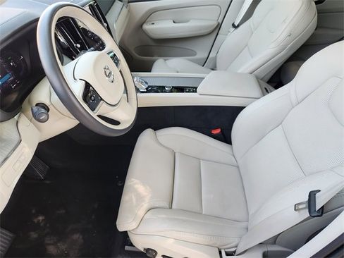 Certified 2025 Volvo XC60 T8 Ultra w/ Protection Package Premier image 15