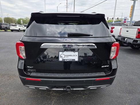 Certified 2024 Ford Explorer XLT w/ Equipment Group 202A AWD/4WD image 6
