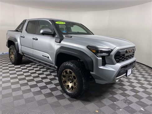 Used 2024 Toyota Tacoma Trailhunter image 1