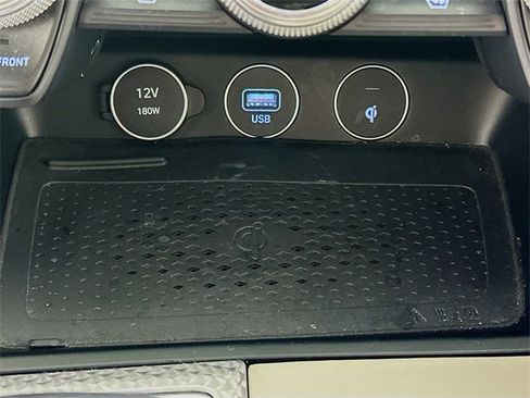 Used 2023 Genesis G70 2.0T w/ Sport Prestige Package image 19