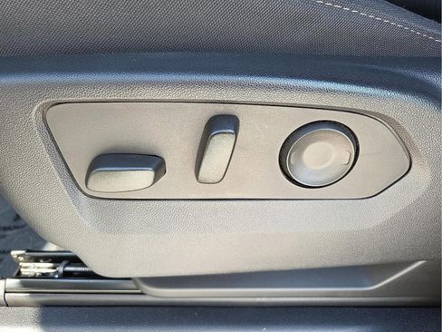 Used 2023 Chevrolet Silverado 1500 RST image 15