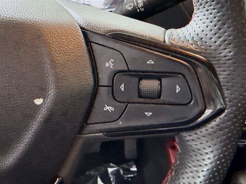 Used 2022 Chevrolet TrailBlazer RS FWD image 15