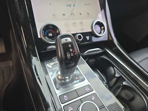 Used 2019 Land Rover Range Rover Sport HSE image 18