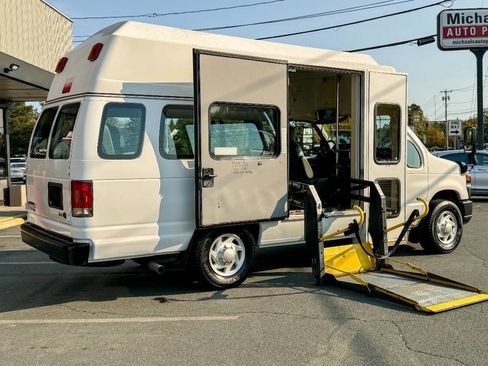 Used 2011 Ford E-350 and Econoline 350 Extended Super Duty w/ PWR Group image 4
