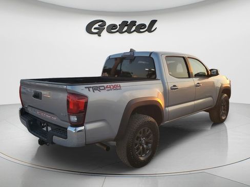 Used 2019 Toyota Tacoma TRD Off-Road AWD/4WD image 4
