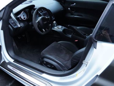 Used 2012 Audi R8 GT image 45
