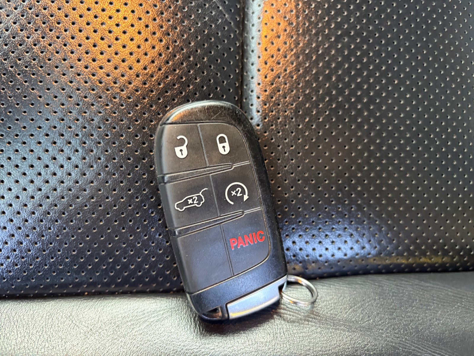 Used 2019 Dodge Durango R/T w/ Blacktop Package AWD/4WD image 33