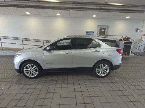 Used 2018 Chevrolet Equinox Premier AWD/4WD image 4