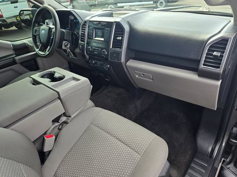 Used 2015 Ford F150 XLT AWD/4WD image 16