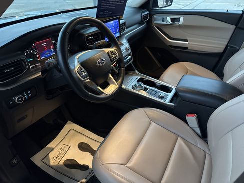 Certified 2023 Ford Explorer XLT w/ Equipment Group 202A image 23