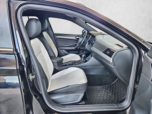 Used 2019 Volkswagen Jetta R-Line FWD image 18