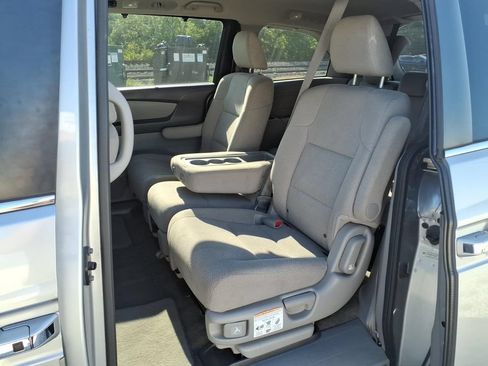 Used 2016 Honda Odyssey SE image 32