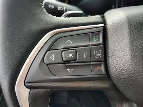 New 2025 Jeep Grand Cherokee L Altitude image 18