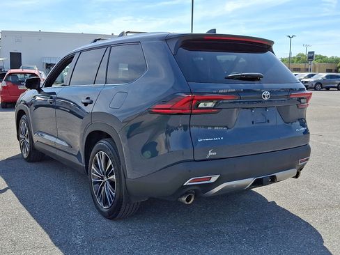 Used 2025 Toyota Grand Highlander AWD Hybrid image 4