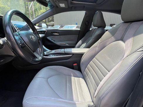 Used 2019 Toyota Avalon XSE w/ Four Season Floor Mat Package FWD image 18
