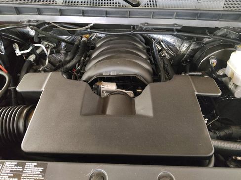 Used 2017 Chevrolet Silverado 1500 LT w/ All Star Edition AWD/4WD image 30