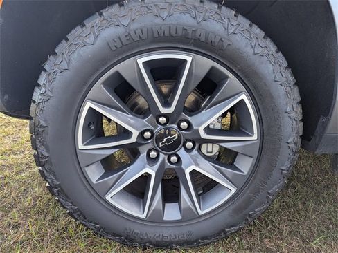 Used 2022 Chevrolet Tahoe Z71 w/ Luxury Package image 9