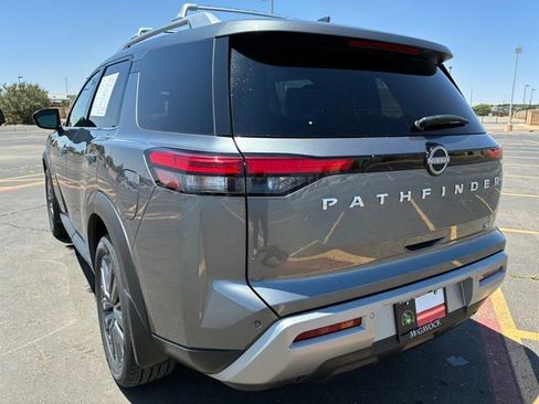 Certified 2024 Nissan Pathfinder SL w/ SL Premium Package FWD image 4
