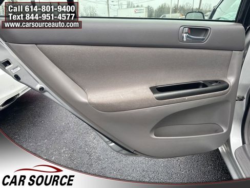 Used 2005 Toyota Camry LE image 19