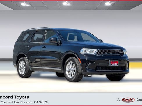 Used 2024 Dodge Durango SXT image 1