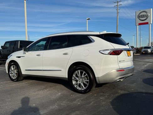 Used 2022 Buick Enclave Premium image 5