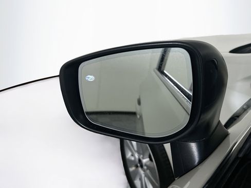 Used 2018 Subaru Outback 2.5i Premium image 16