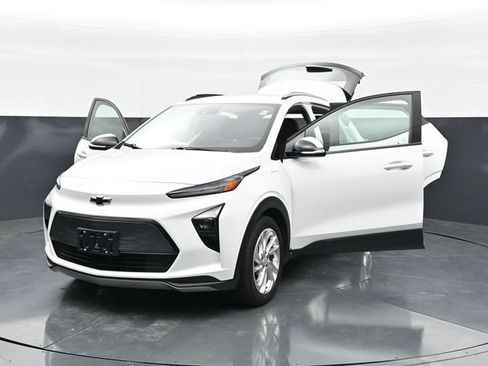 Used 2023 Chevrolet Bolt EUV LT w/ Driver Confidence Package FWD image 42