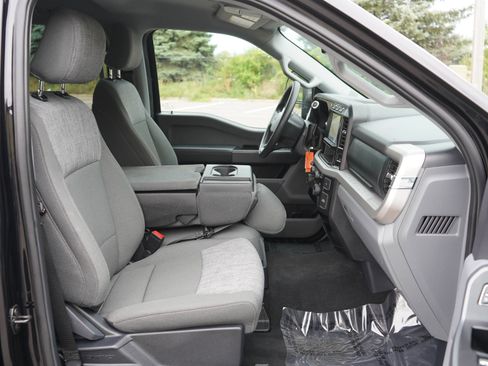 Used 2023 Ford F250 XLT AWD/4WD image 11