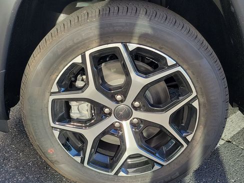 New 2026 Jeep Compass Limited image 22