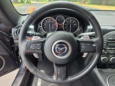 Used 2015 MAZDA MX-5 Miata Grand Touring w/ Premium Package RWD image 28