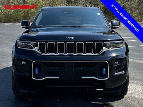 New 2024 Jeep Grand Cherokee Overland w/ Luxury Tech Group IV AWD/4WD image 2