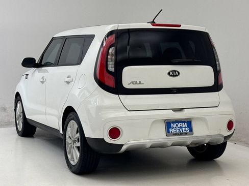 Used 2017 Kia Soul + w/ Primo Package FWD image 7