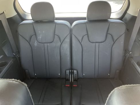 Used 2025 Kia Sorento EX AWD/4WD image 19