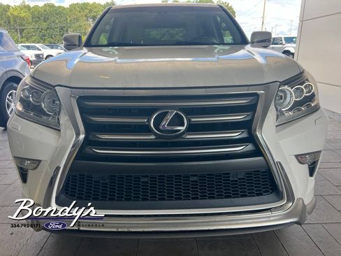 Used 2018 Lexus GX 460 Premium AWD/4WD image 2