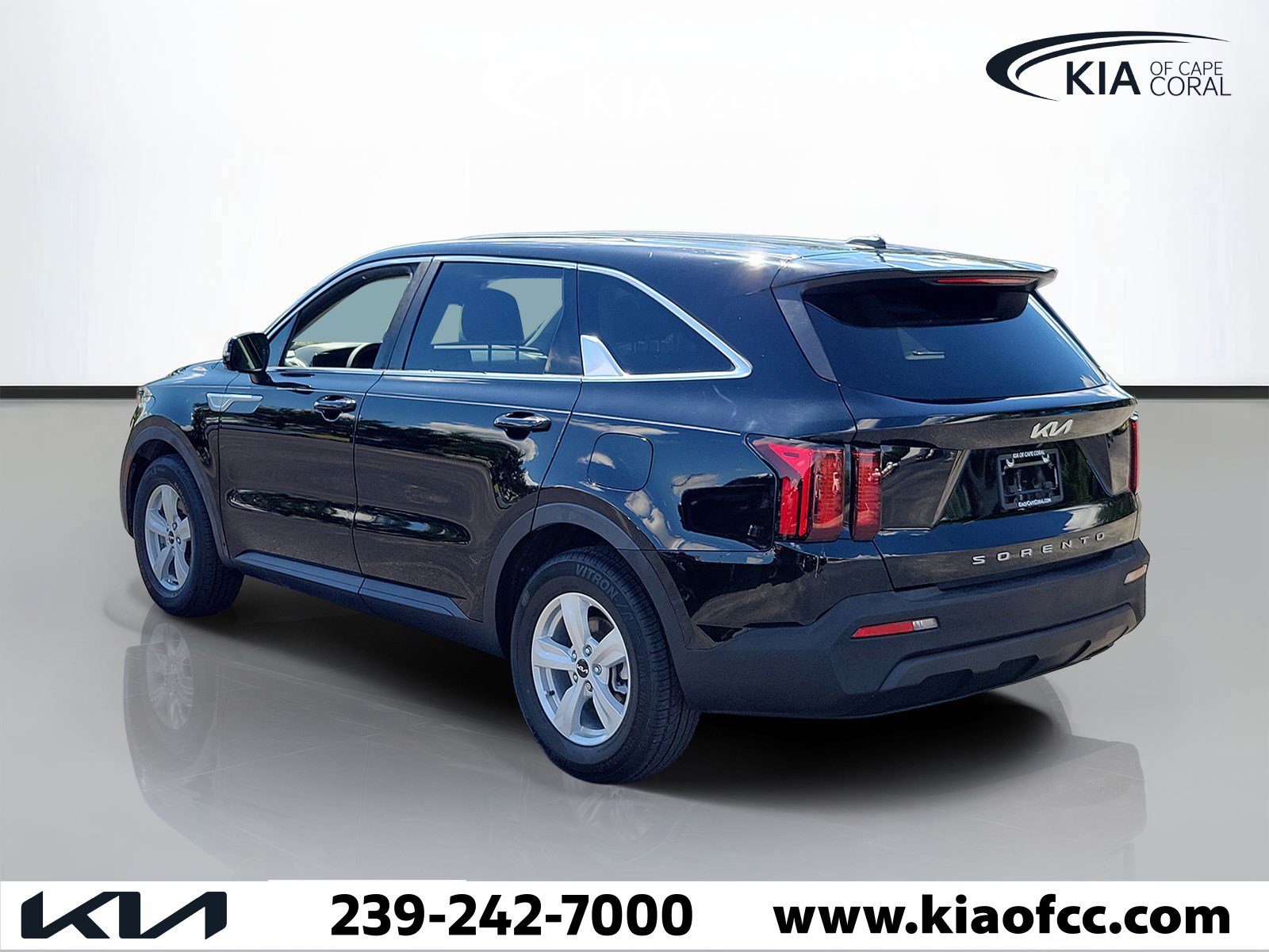Used 2022 Kia Sorento LX FWD image 4