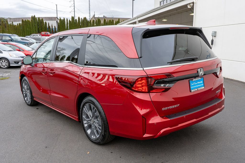 New 2026 Honda Odyssey Touring image 8