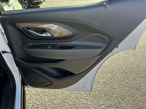 Used 2020 GMC Terrain SLE image 19