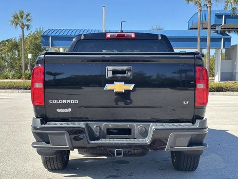 Used 2018 Chevrolet Colorado LT AWD/4WD image 7