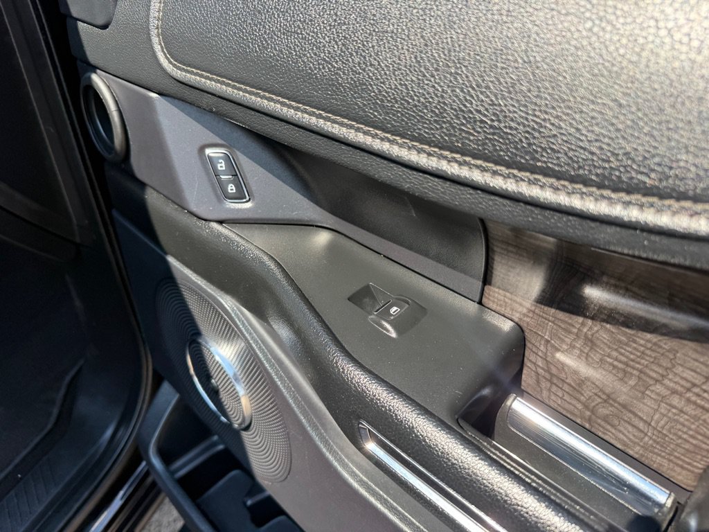 Used 2019 Ford Expedition Max Limited w/ Texas Edition Package RWD image 24