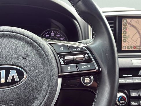 Used 2022 Kia Sportage EX w/ EX Technology Package FWD image 35