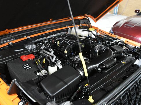 Used 2025 Jeep Gladiator Sport AWD/4WD image 58