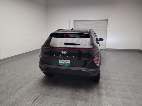 Used 2024 Hyundai Kona SEL FWD image 7