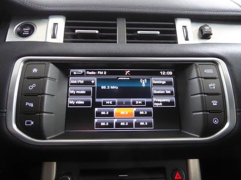 Used 2016 Land Rover Range Rover Evoque SE image 16