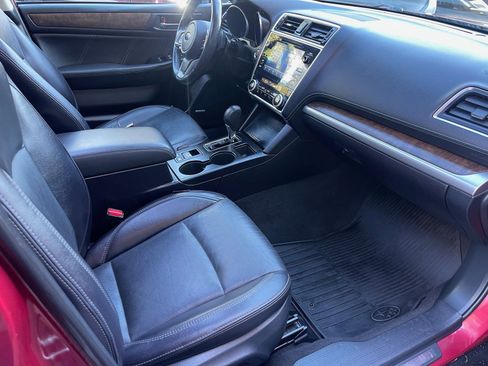 Used 2018 Subaru Outback 2.5i Limited image 24