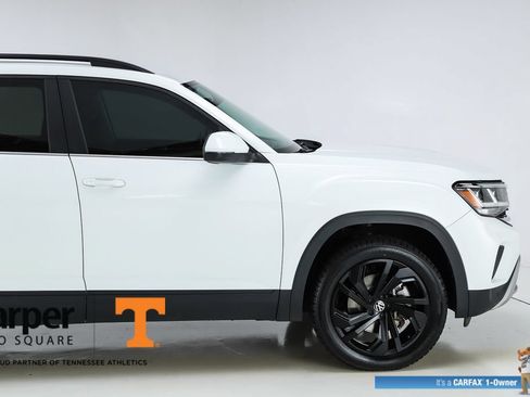 Used 2023 Volkswagen Atlas SE w/ Black Wheel Package AWD/4WD image 12
