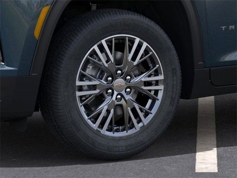 New 2026 Chevrolet Traverse LT w/ Driver Confidence Package image 9