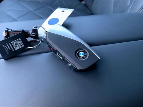 Certified 2023 BMW iX xDrive50 image 14