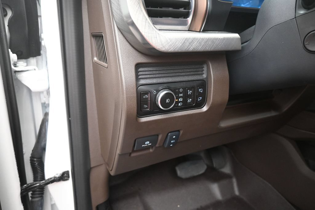 Used 2025 Ford F250 King Ranch AWD/4WD image 13