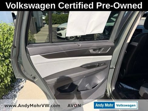 Used 2024 Volkswagen Atlas Peak Edition SEL AWD/4WD image 21